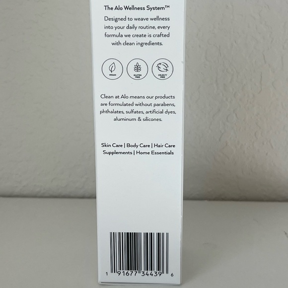 ALO Yoga Wellness System Box - Picture 2 of 7